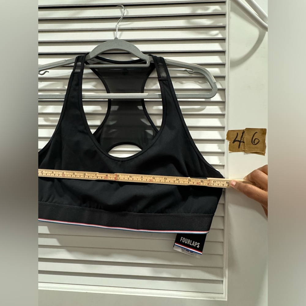 Woman’s 4 Laps circuit sports bra black size xxl